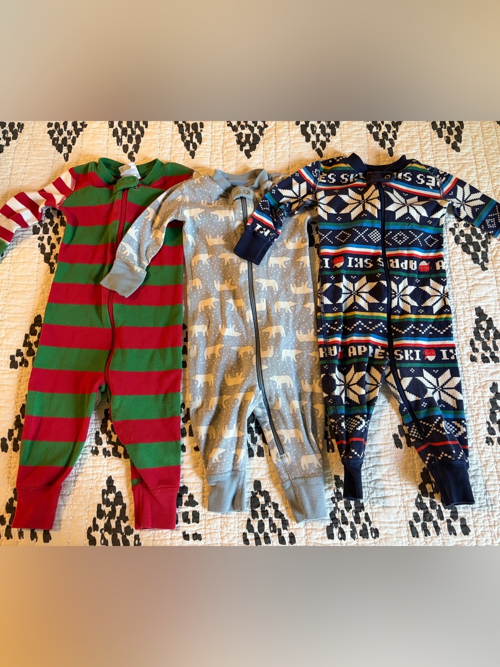 Bundle of Hanna Andersson winter patterned onesies 6-12m